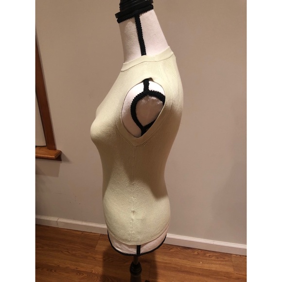 Banana Republic Mint Green Ribbed Top - Picture 3 of 6